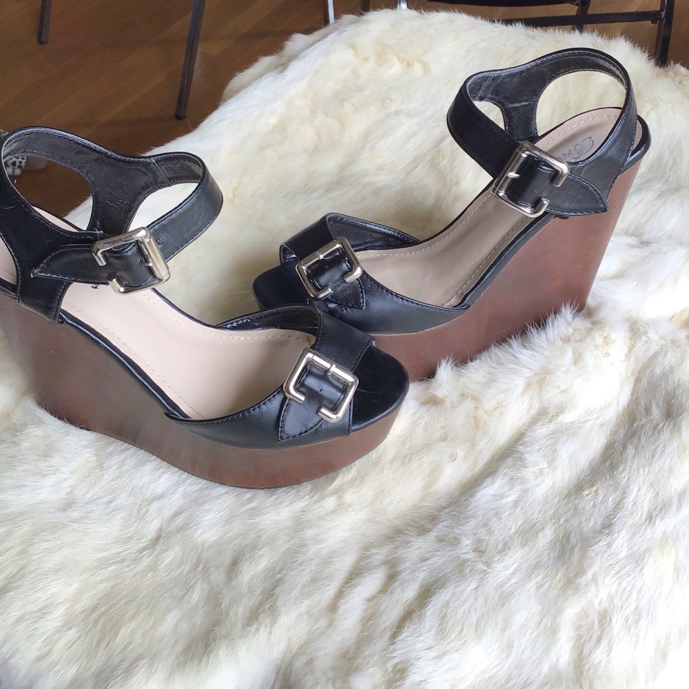 Faux leather Wood Heel wedge 5”.